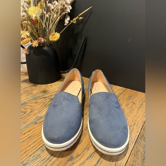 💙 GEORGE – Navy Slip-On Sneakers – Size 8 - Picture 4 of 7